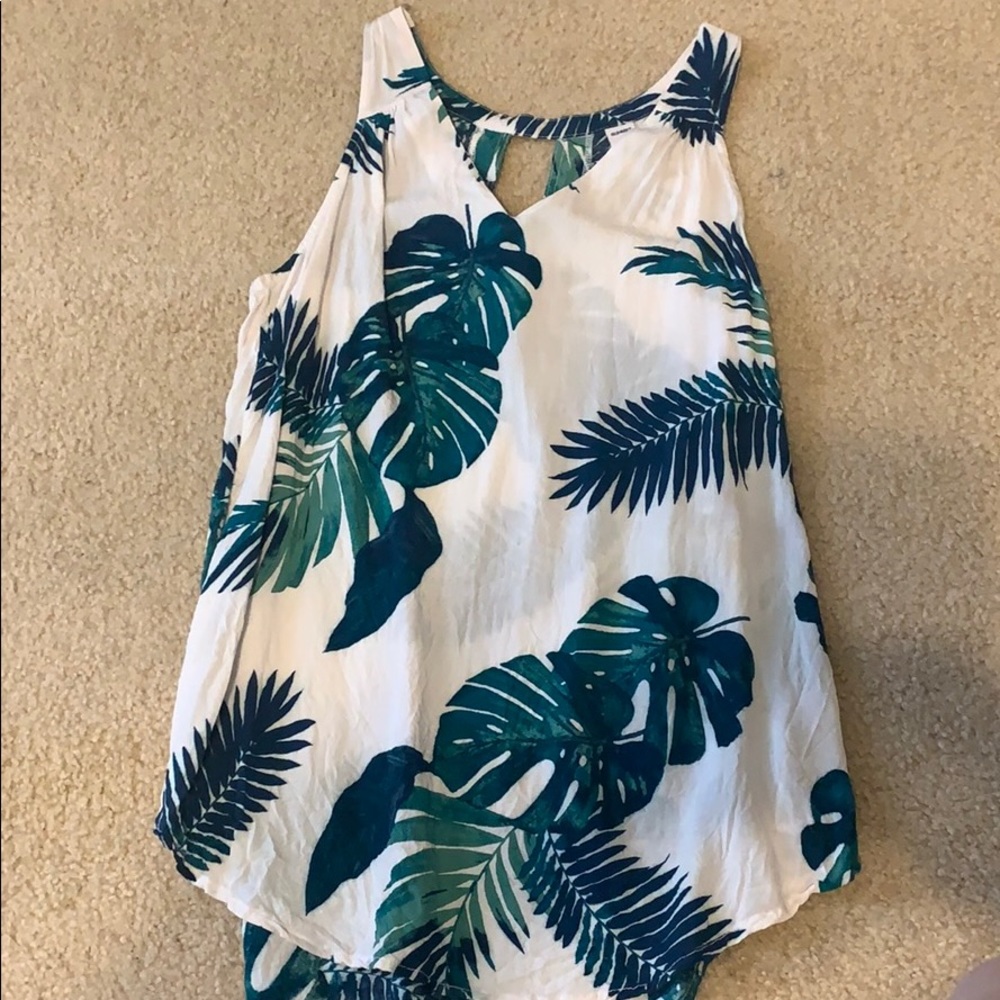 Leafy summer tank top